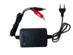12 volt 1300mA oplader met klemmen voor loodaccu's.